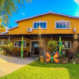 2* Casa de hóspedes Mangueville